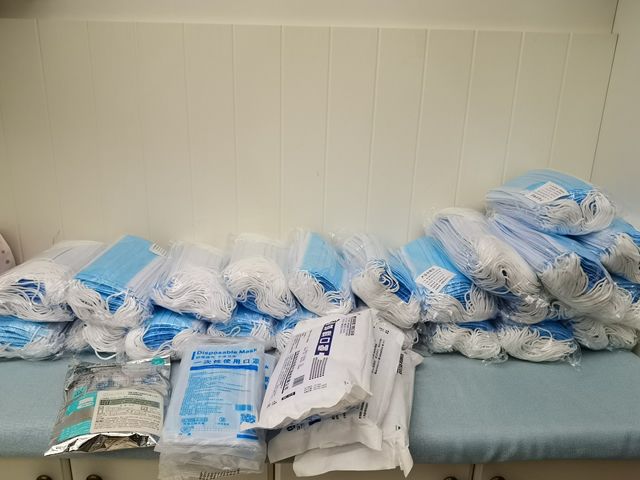 我司第二次向國(guó)外客戶(hù)寄送醫(yī)療材料