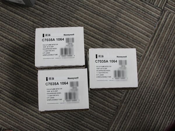 熱銷霍尼韋爾 C7035A1064 FSG 紫外線火焰探測器