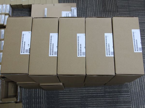 熱銷西門子6AV2124-0JC01-0AX0 TP900 Comfort精智面板