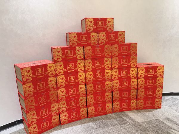武漢協(xié)遠為員工送上中秋國慶賀禮，祝福節(jié)日快樂！